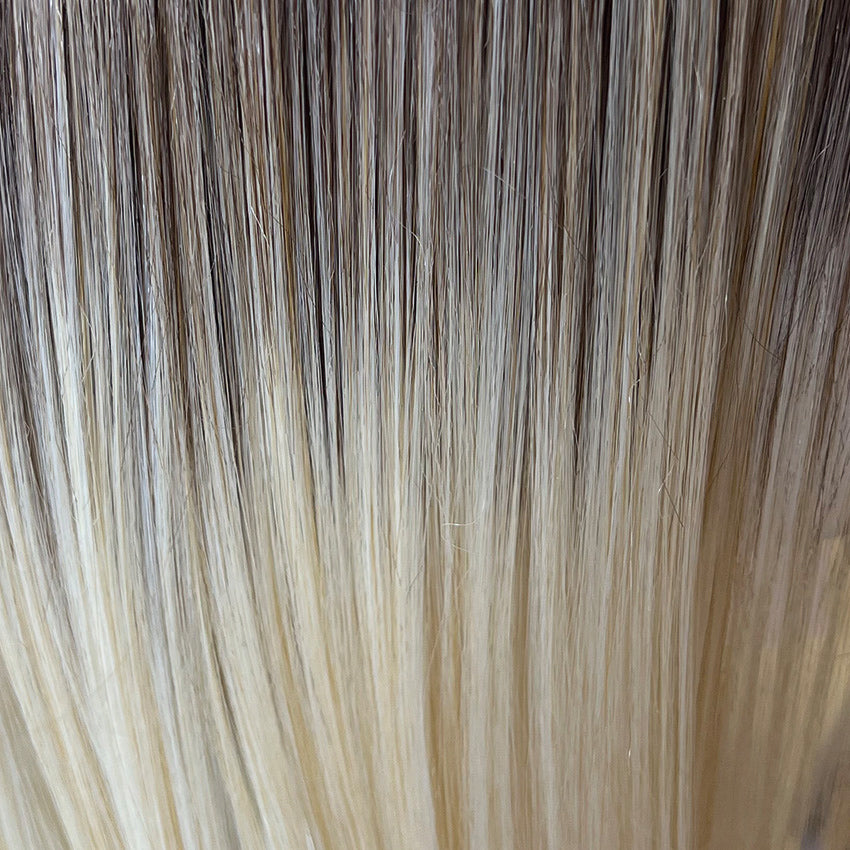 Farbmuster L22+4 Light Blond Rooted für Gisela Mayer Sun Fresh