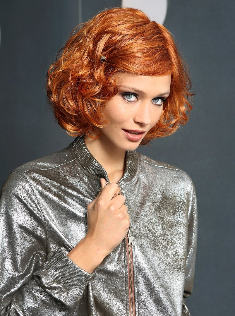 Gisela Mayer Perücke: Modern Curl