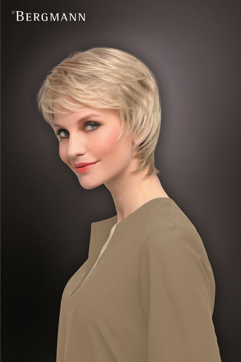 Bergmann Perücke: Sandy (Mono-Tresse mit Skinfront)-Perücke-Bergmann-La Peruca