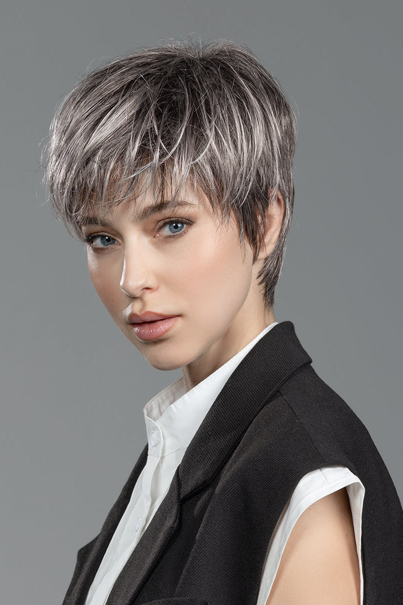 Ellen Wille Perücke: Pixie