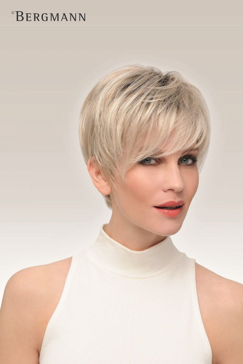 Bergmann Perücke: Kira (Mono-Tresse mit Skinfront)-Perücke-Bergmann-La Peruca