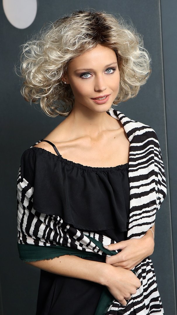 Gisela Mayer Wig: Modern Curl Long