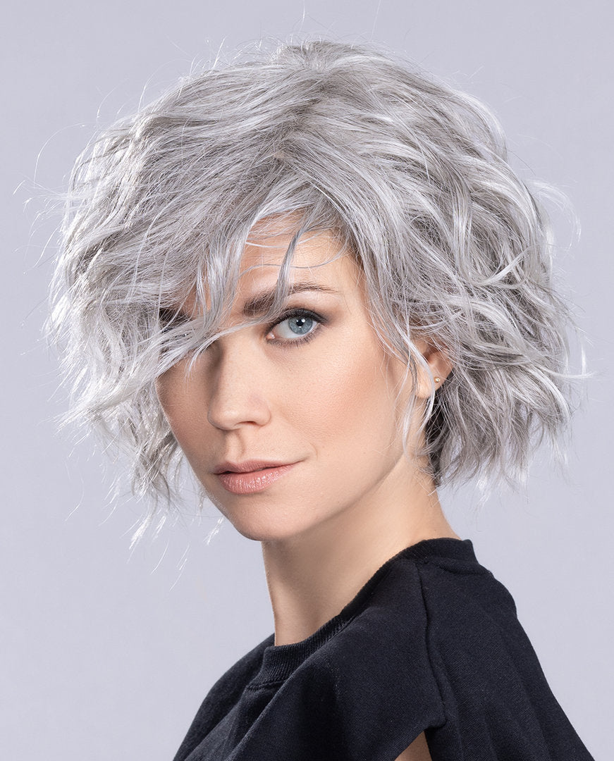 Ellen Wille Wig: Scala Mono Part